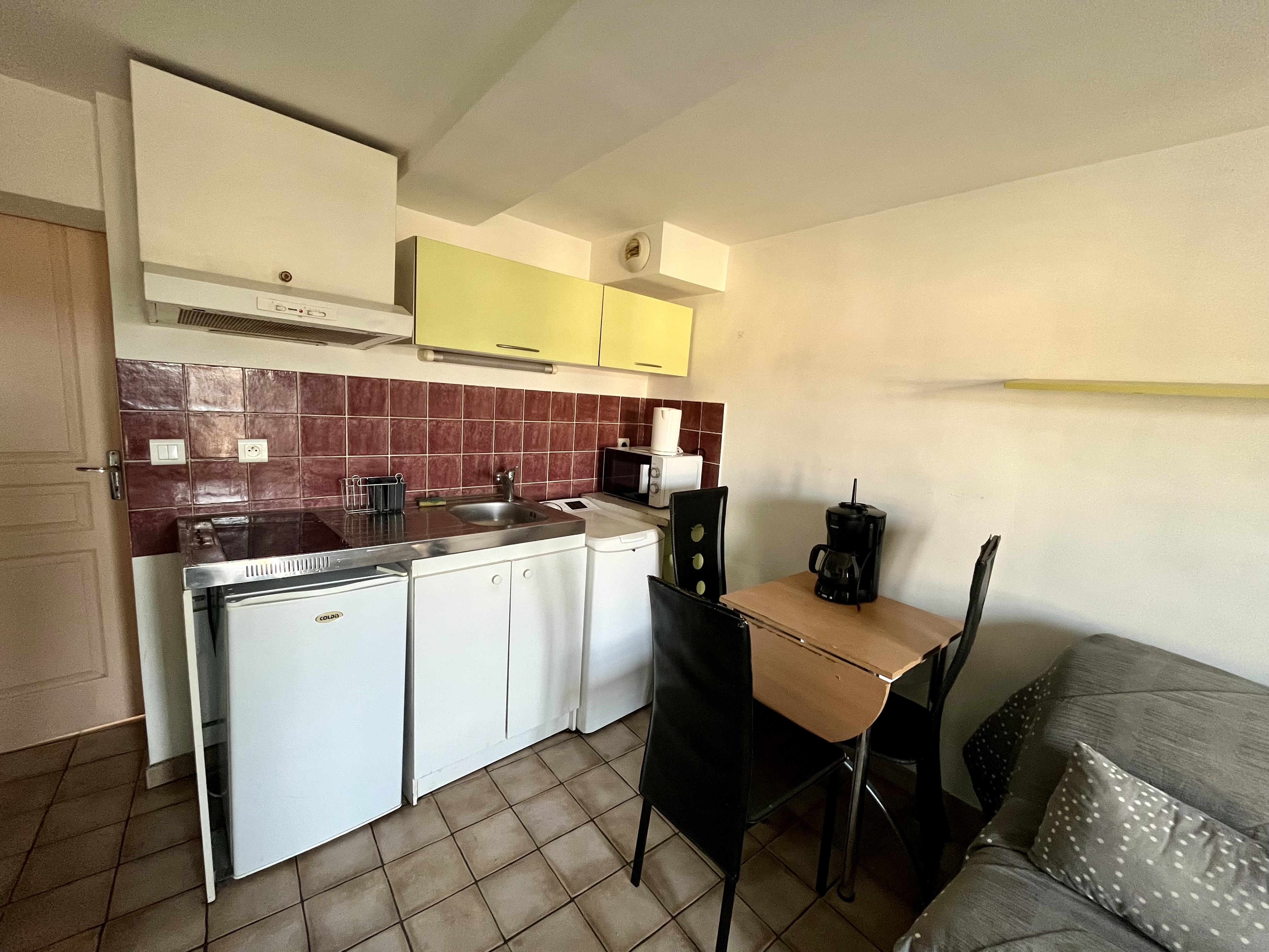 Appartement T2 meublé - 29 m² - Manosque - Réf. 103 - Photo 2